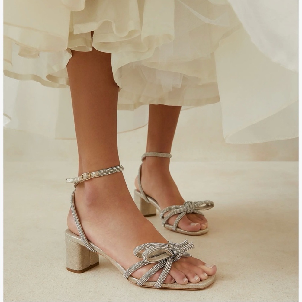 Loeffler Randall Mikel Bow Sandal  Cappuccino Size 6